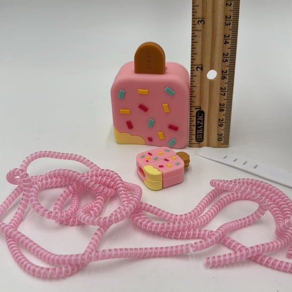 NWOT Ice Cream Design Charger Cover & Spiral Data Cable Protector Set - Picture 6 of 9